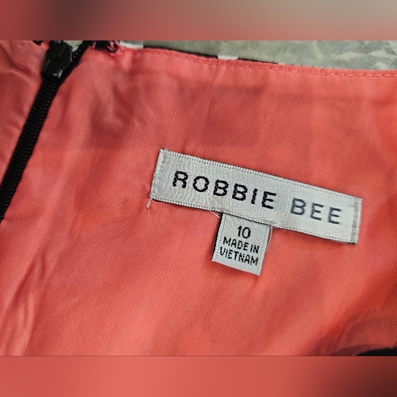 Robbie Bee Polka Dot Fit & Flare Dress Size 10 Sleeveless Floral Detail - Picture 6 of 9